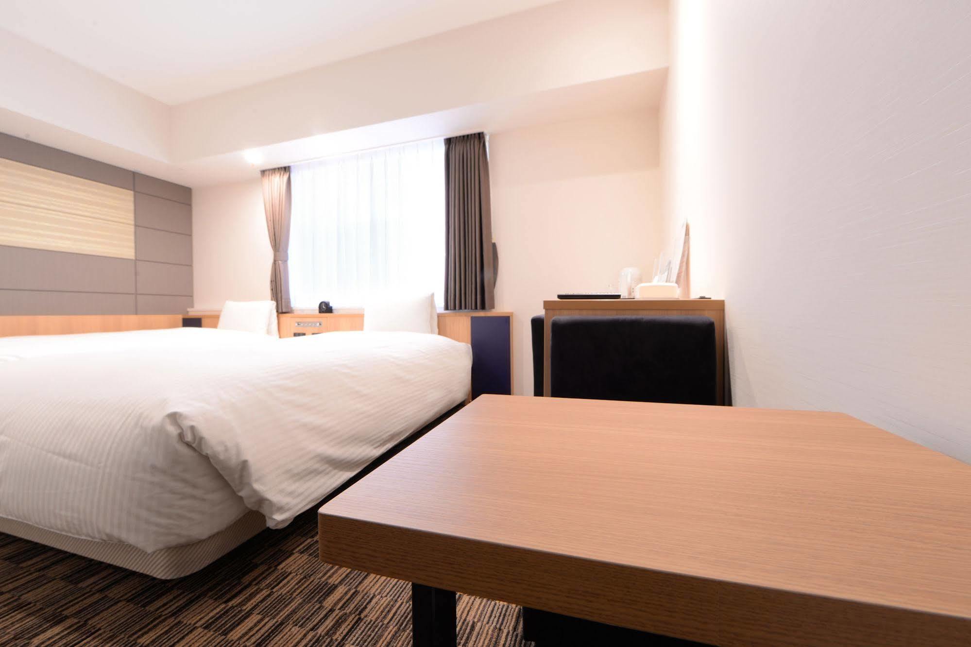 Vessel Inn Ueno Iriya Ekimae Tokyo Esterno foto